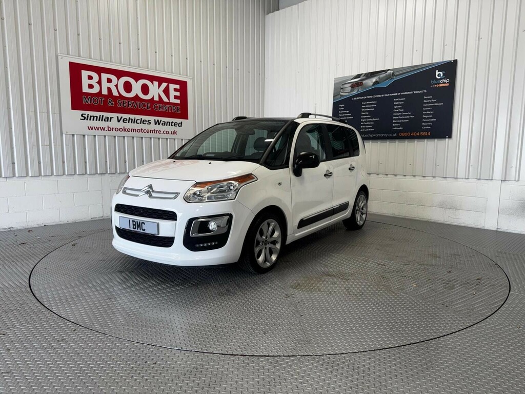 Citroen C3 Picasso 1.2 Puretech Platinum Euro 6 HX67XMK White #3