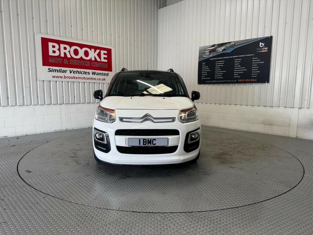 Citroen C3 Picasso 1.2 Puretech Platinum Euro 6 HX67XMK White #2