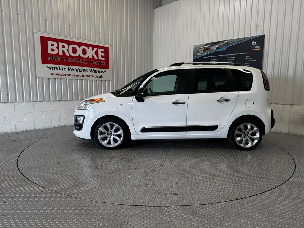 Citroen C3 Picasso 1.2 Puretech Platinum Euro 6 HX67XMK White #4