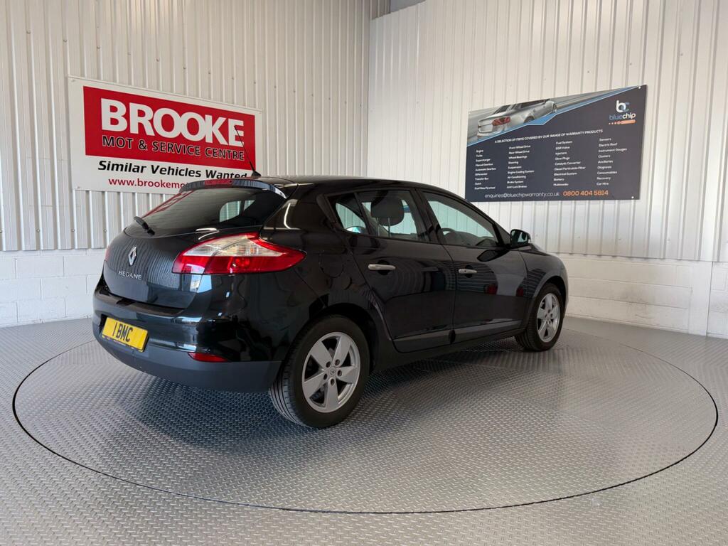 Renault Megane 1.6 16V Dynamique Euro 5 Black #3