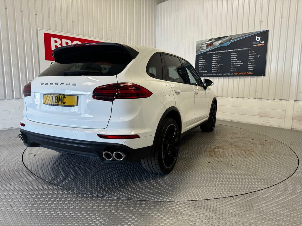 Porsche Cayenne 3.0 Td V6 Tiptronics 4Wd Euro 6 Ss EU65OKN White #3