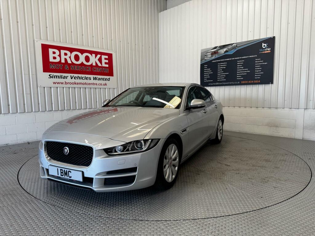 Jaguar XE 2.0D Portfolio Euro 6 Ss Silver #3