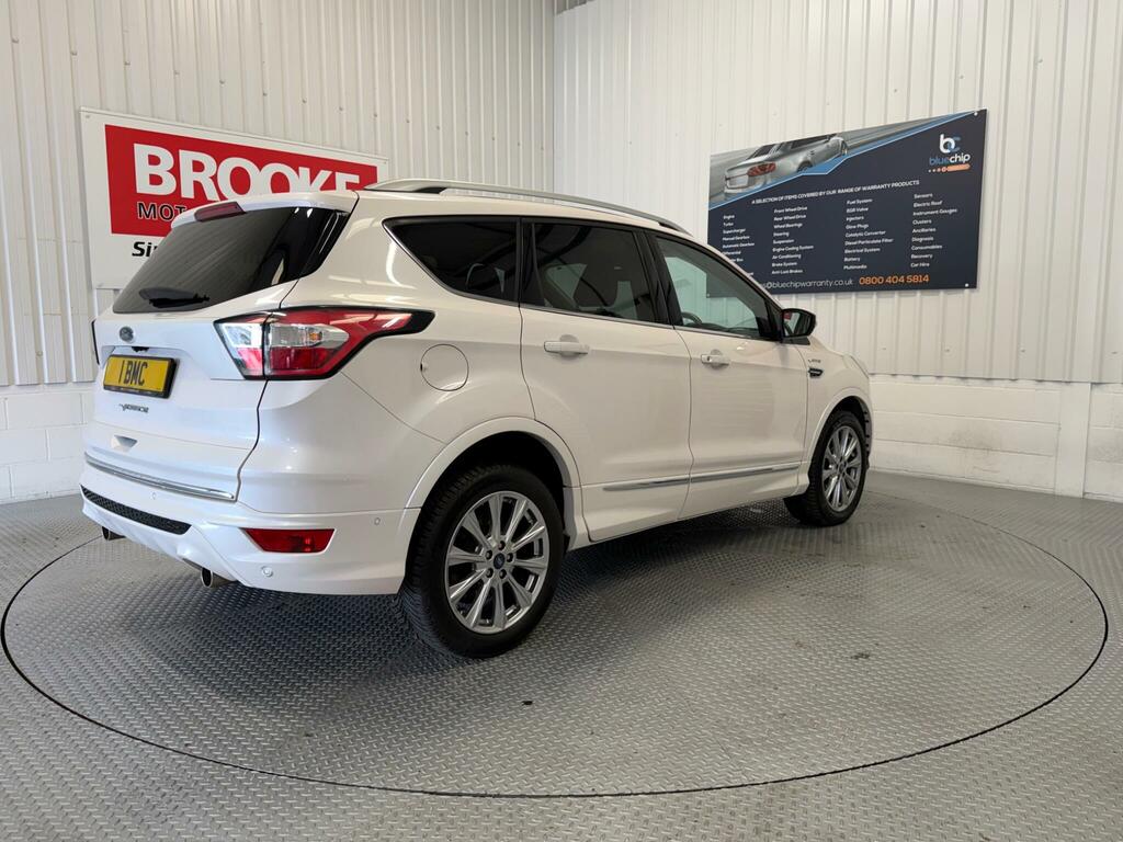 Ford Kuga 2.0 Tdci Vignale Powershift Awd Euro 6 Ss RJ69TVT White #3