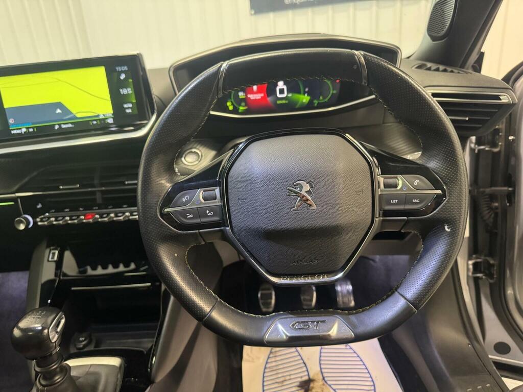 Peugeot 2008 1.2 Puretech Allure Premium Suv #19