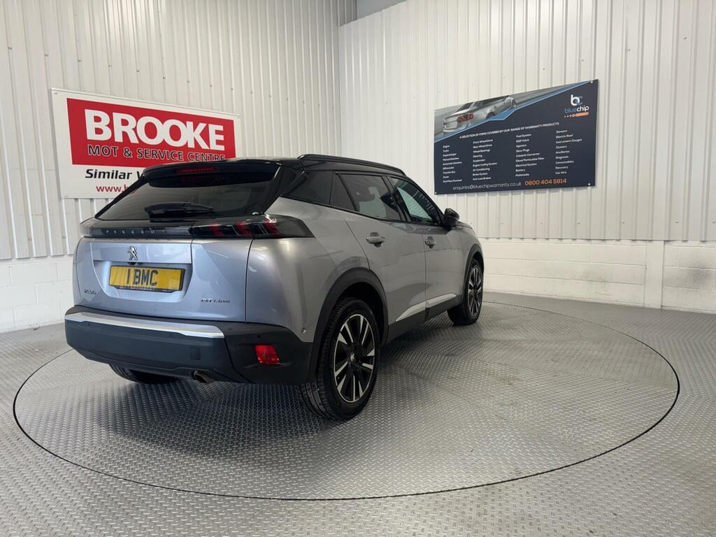 Peugeot 2008 1.2 Puretech Allure Premium Suv #7