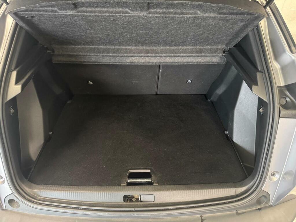 Peugeot 2008 1.2 Puretech Allure Premium Suv #10