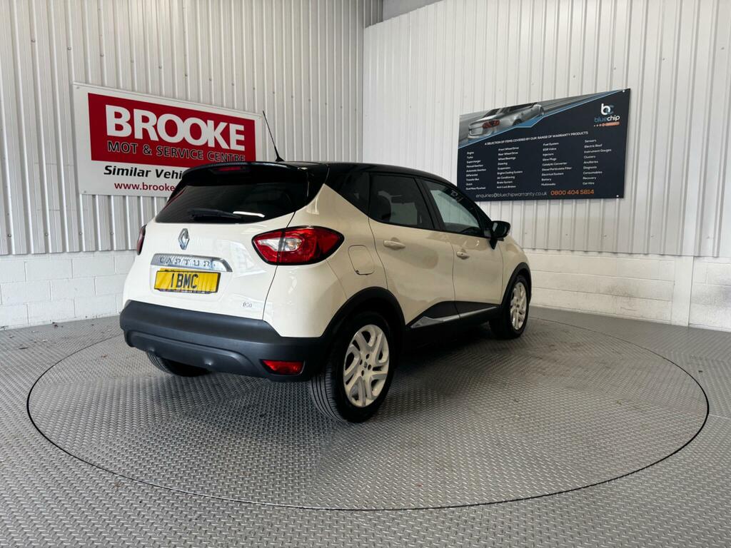 Renault Captur 1.5L Dynamique Medianav Beige #7