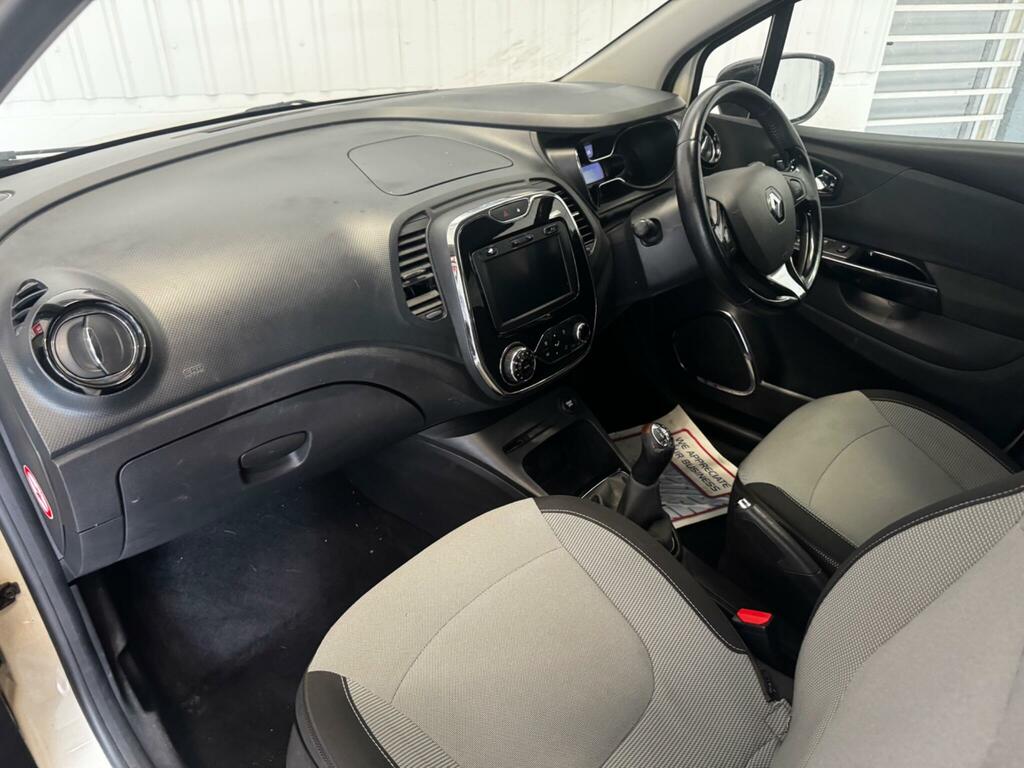 Renault Captur 1.5L Dynamique Medianav Beige #16