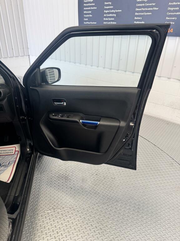 Suzuki Ignis 1.2 Djet Sz5 Cvt White #13
