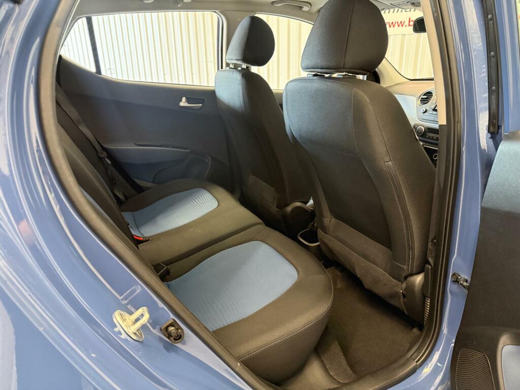 Hyundai I10 1.2 Premium White #13