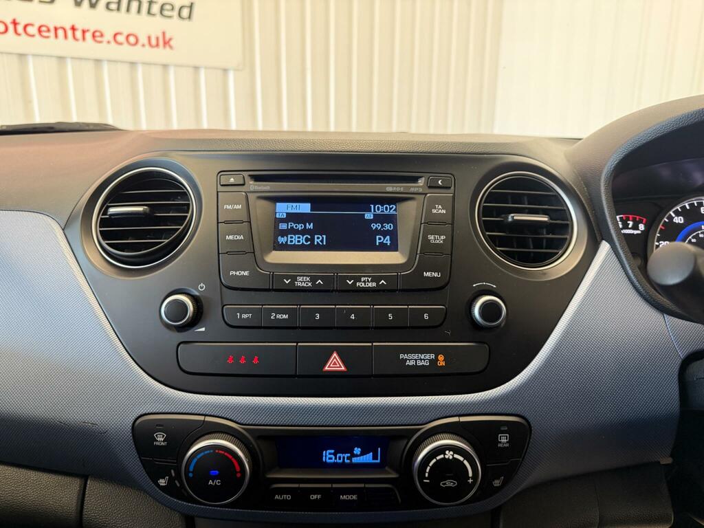 Hyundai I10 1.2 Premium White #22