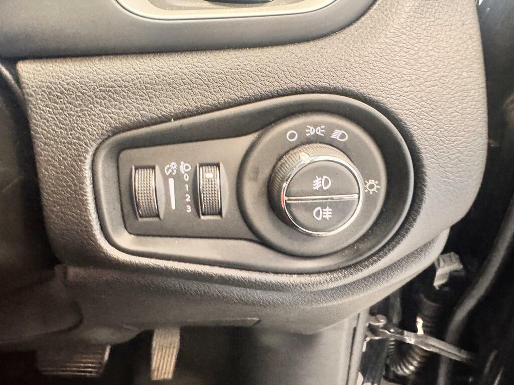 Jeep Renegade 1.3 Longitude 148 Bhp Yellow #22