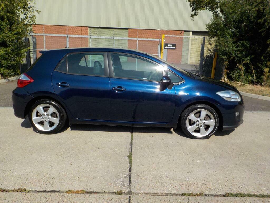 Toyota Auris 1.8 Vvt-h T Spirit Cvt Euro 5 S S Blue
