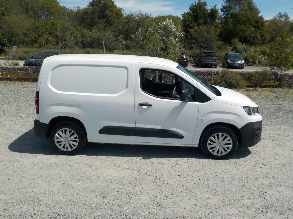 Peugeot Partner 1.5 Bluehdi 1000 Professional Standard Panel Van S GF69BMU White #3