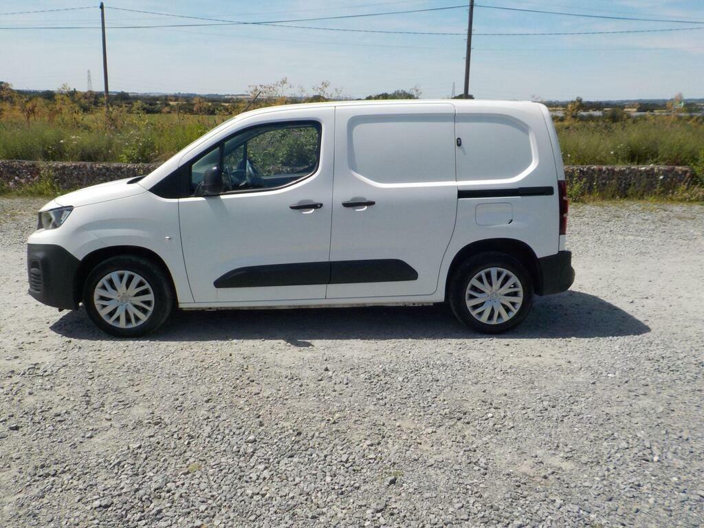 Peugeot Partner 1.5 Bluehdi 1000 Professional Standard Panel Van S GF69BMU White #4