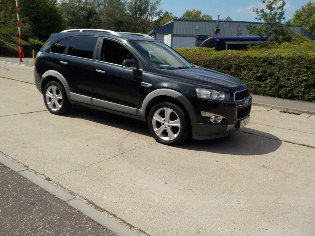 Chevrolet Captiva Lt White #7