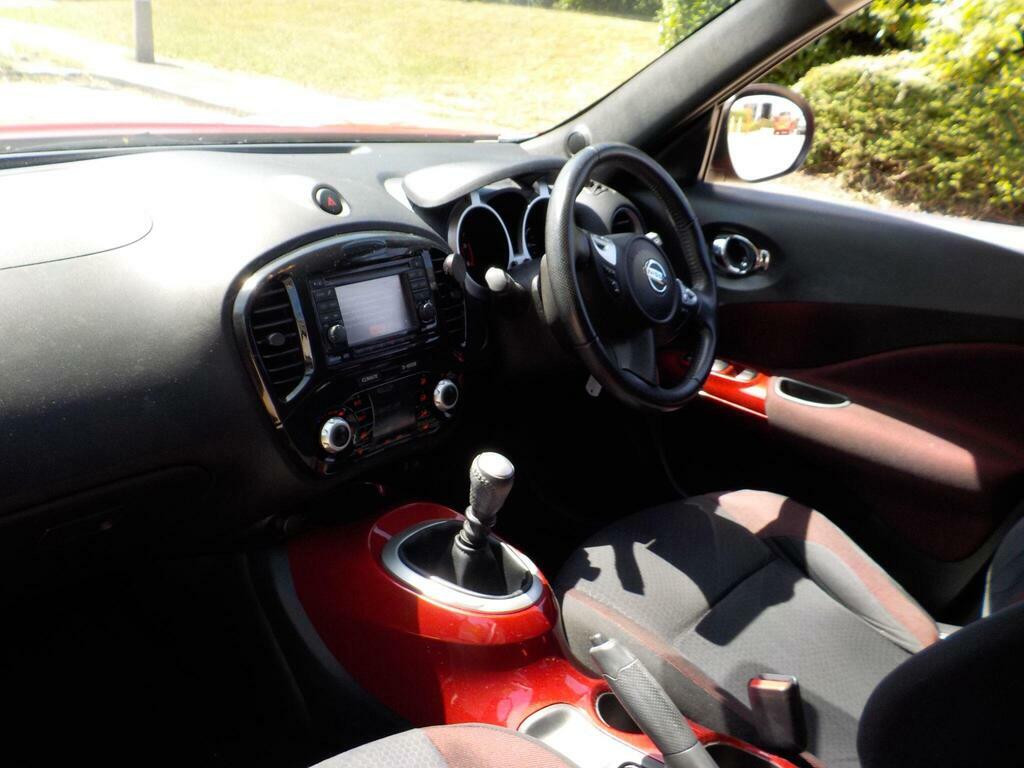 Nissan Juke 1.5 Dci 8V Acenta Premium Euro 5 Red #4