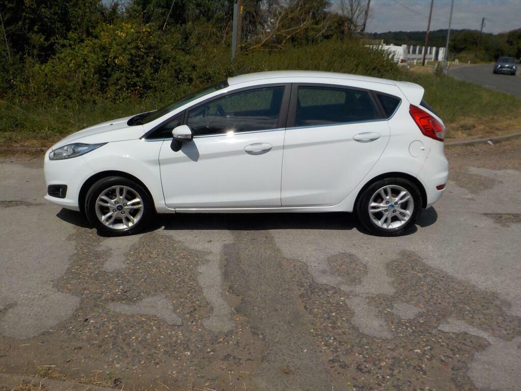 Ford Fiesta 1.0T Ecoboost Zetec Euro 6 S S White #2