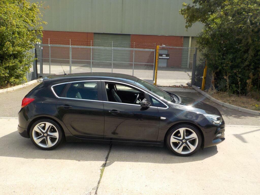 Vauxhall Astra 1.6I Limited Edition Euro 6 EO65ORY Black #3