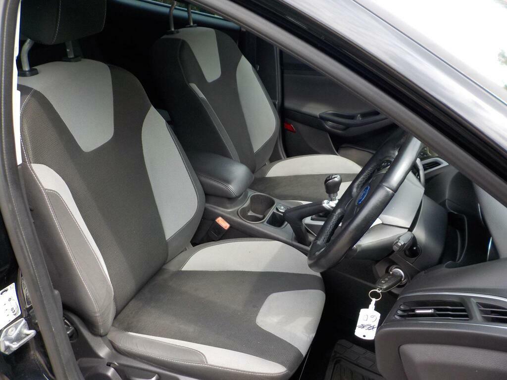 Ford Focus 1.6 Tdci Econetic Zetec Navigator Euro 5 S S BF64YLY Black #5