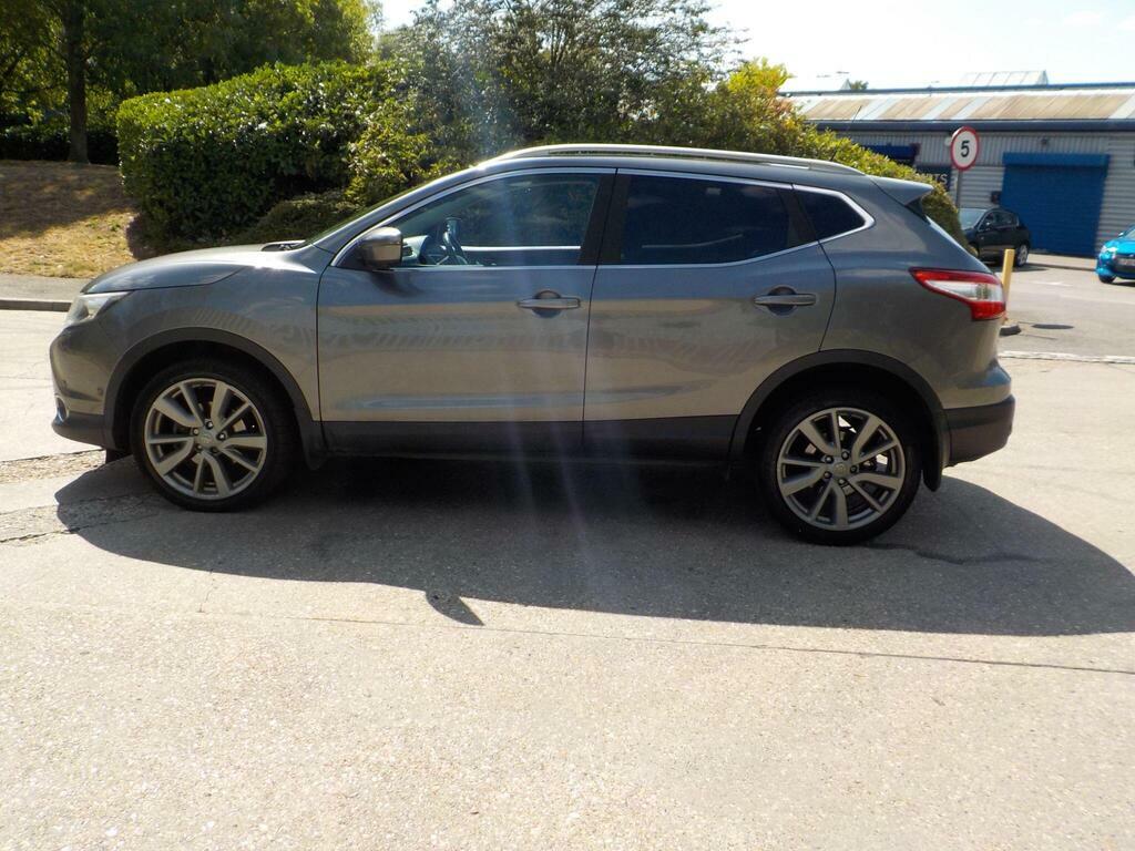 Nissan Qashqai 1.5 Dci Tekna 2Wd Euro 5 S S L444WOD Grey #2