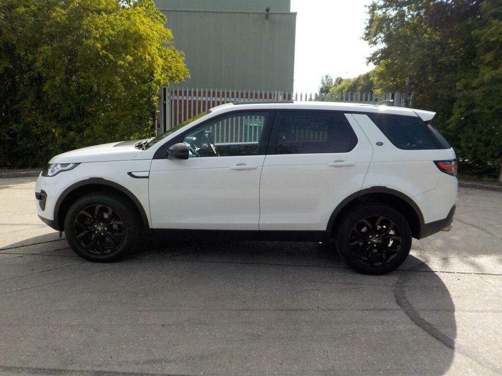 Land Rover Discovery Sport 2.0 Td4 Hse 4Wd Euro 6 S S ST18FXS White #4