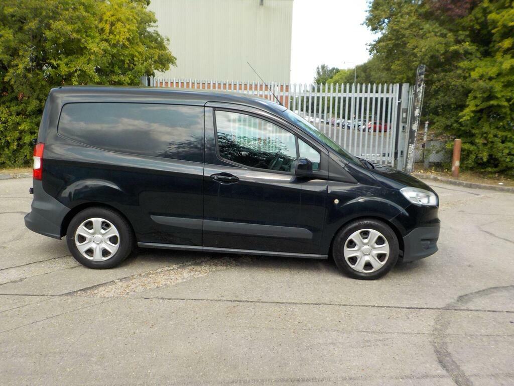 Ford Transit Courier 1.5 Tdci Trend L1 Euro 5 Black