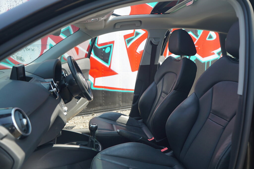 Audi A1 1.6 Tdi Se White #91