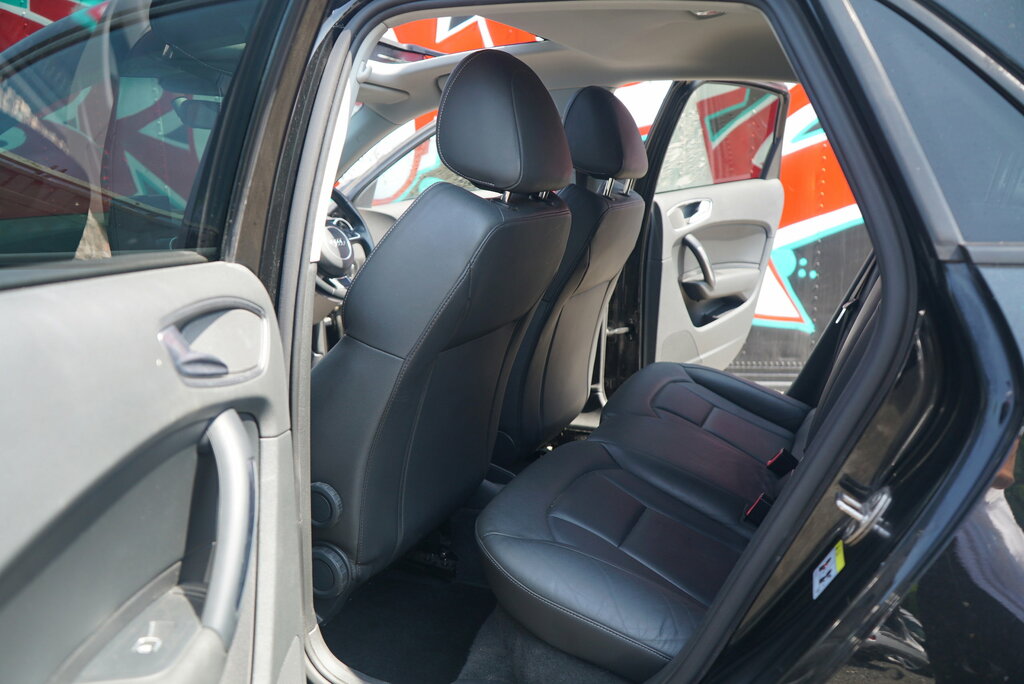 Audi A1 1.6 Tdi Se White #73