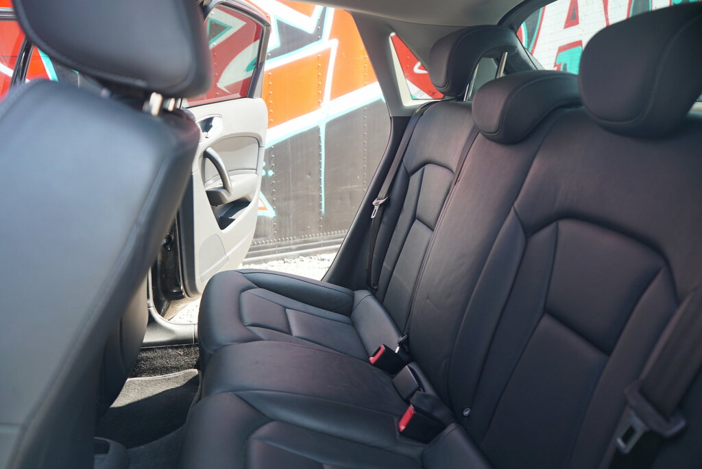 Audi A1 1.6 Tdi Se White #76