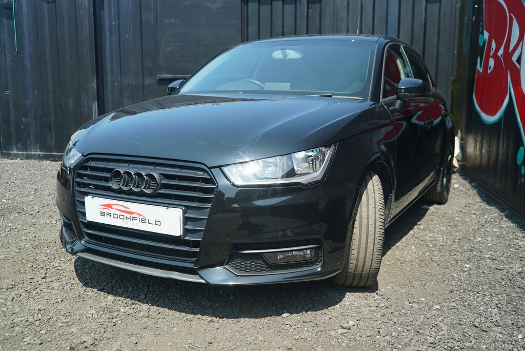 Audi A1 1.6 Tdi Se White #7