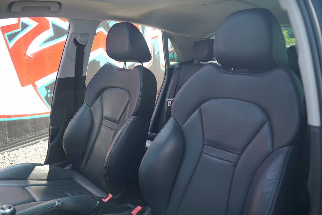 Audi A1 1.6 Tdi Se White #93