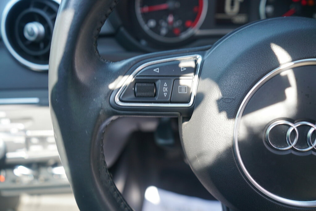 Audi A1 1.6 Tdi Se White #55