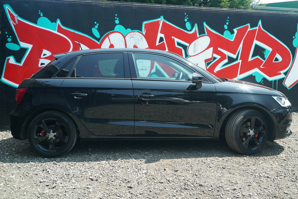 Audi A1 1.6 Tdi Se White #31