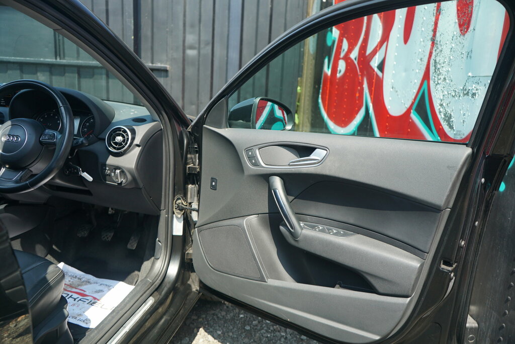Audi A1 1.6 Tdi Se White #42