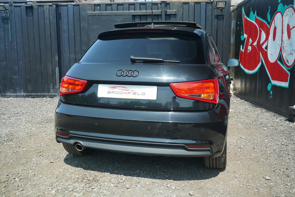 Audi A1 1.6 Tdi Se White #26