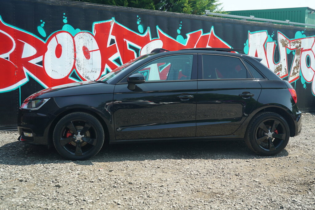 Audi A1 1.6 Tdi Se White #11