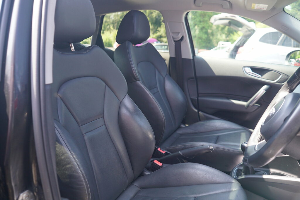 Audi A1 1.6 Tdi Se White #49
