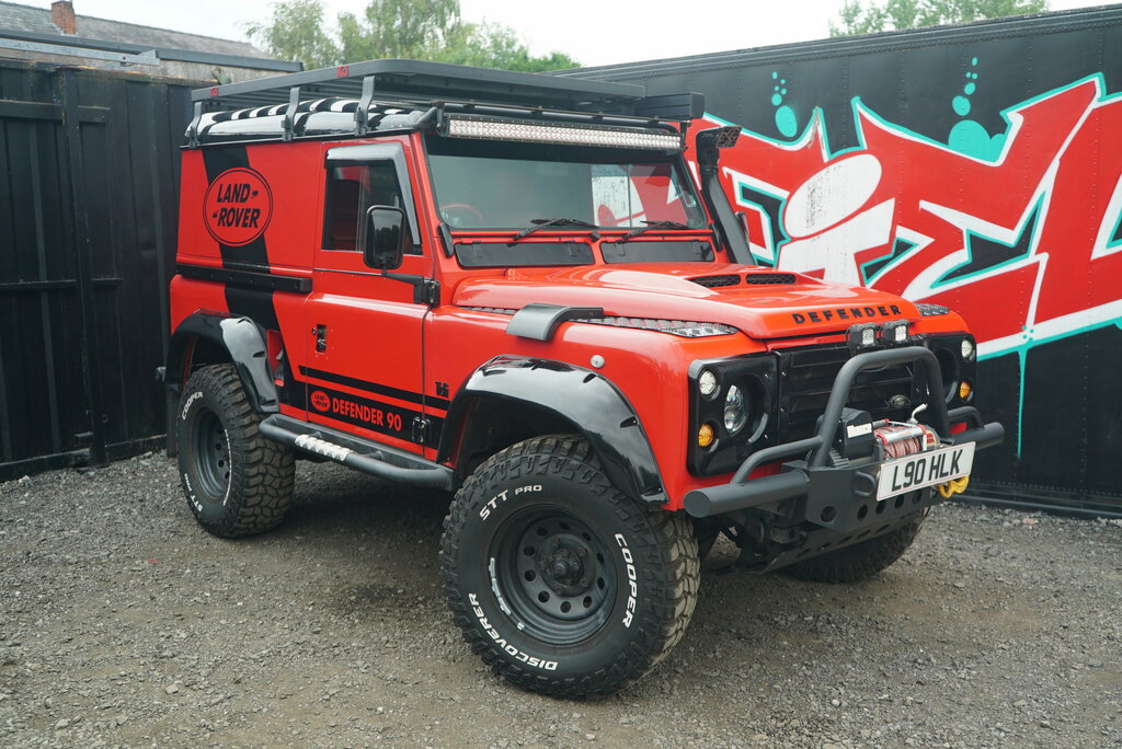 Land Rover Defender 90 Turbo Diesel Red