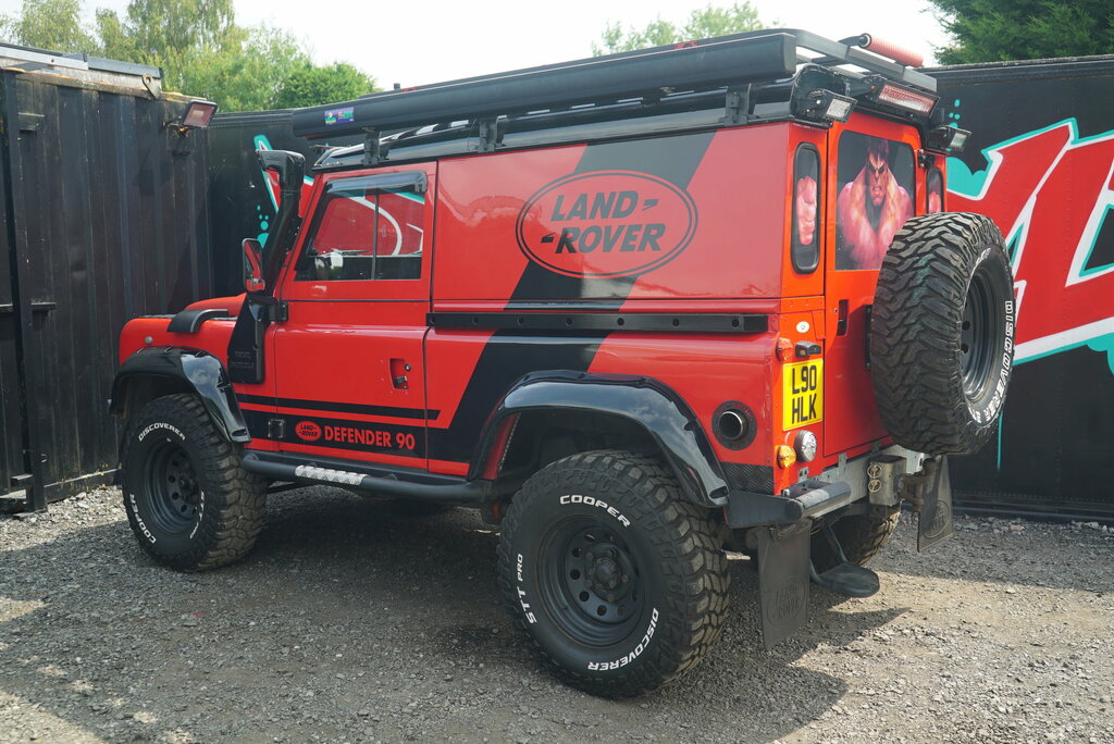 Land Rover Defender 90 County Black #14