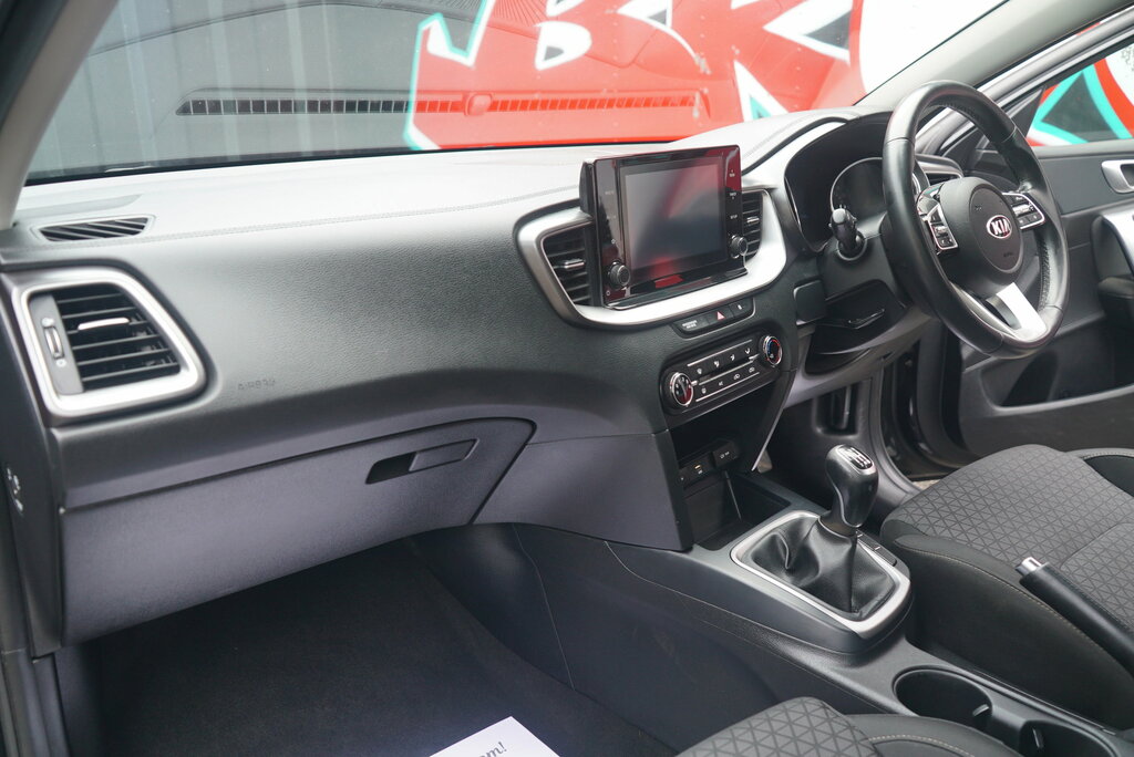 Kia Ceed 1.4 T-gdi Gt-line Lunar Edition Silver #98