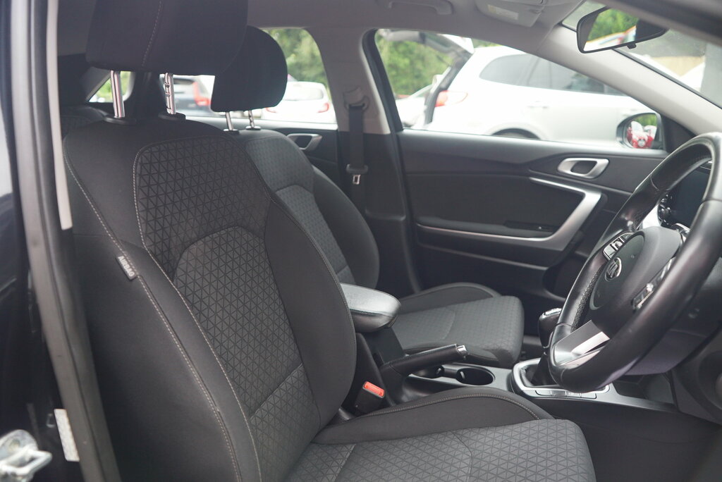Kia Ceed 1.4 T-gdi Gt-line Lunar Edition Silver #52