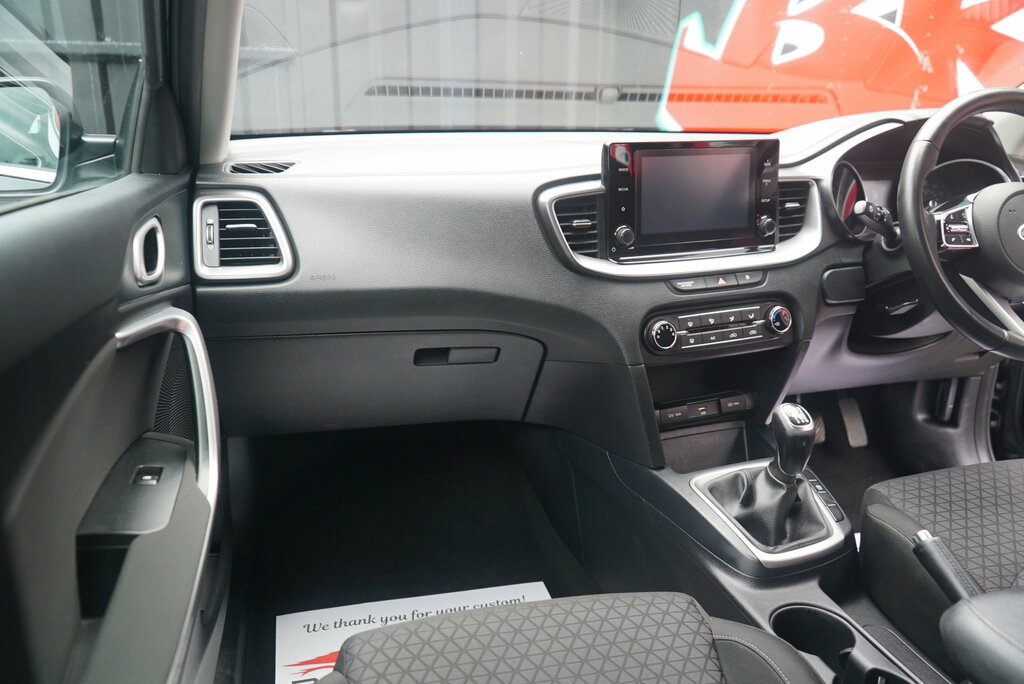 Kia Ceed 1.4 T-gdi Gt-line Lunar Edition Silver #83