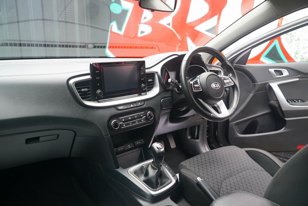 Kia Ceed 1.4 T-gdi Gt-line Lunar Edition Silver #85