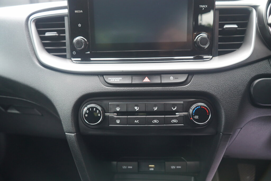 Kia Ceed 1.4 T-gdi Gt-line Lunar Edition Silver #59