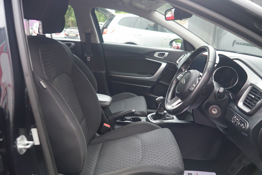 Kia Ceed 1.4 T-gdi Gt-line Lunar Edition Silver #50
