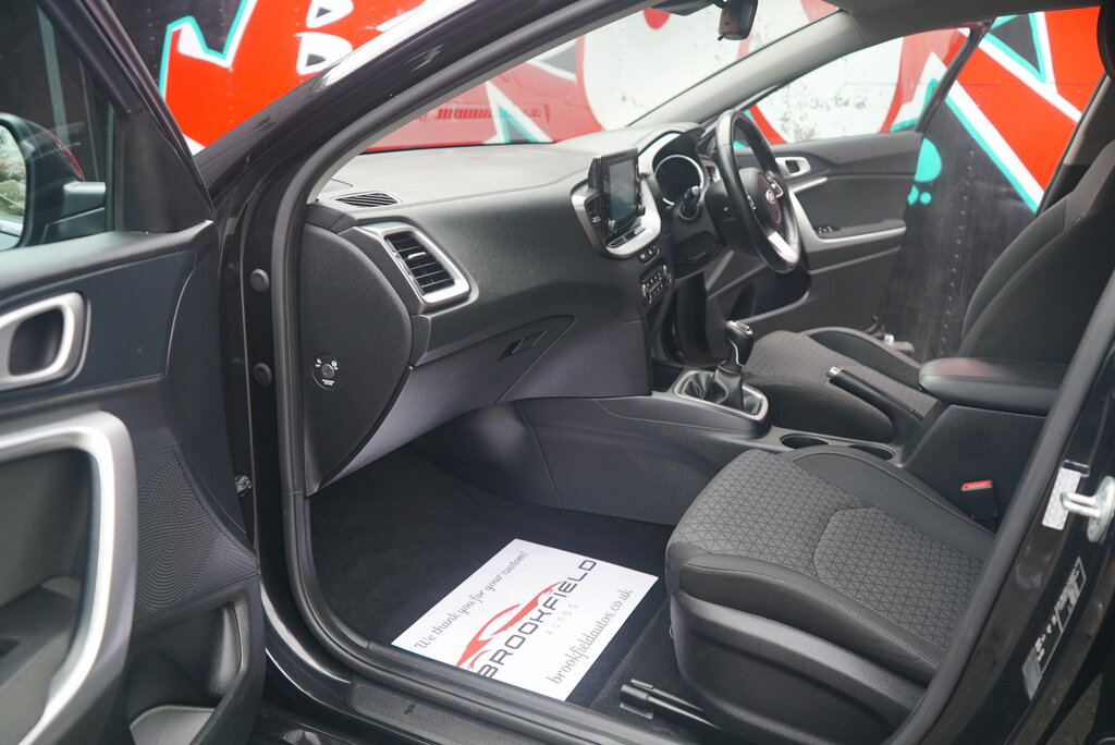Kia Ceed 1.4 T-gdi Gt-line Lunar Edition Silver #92