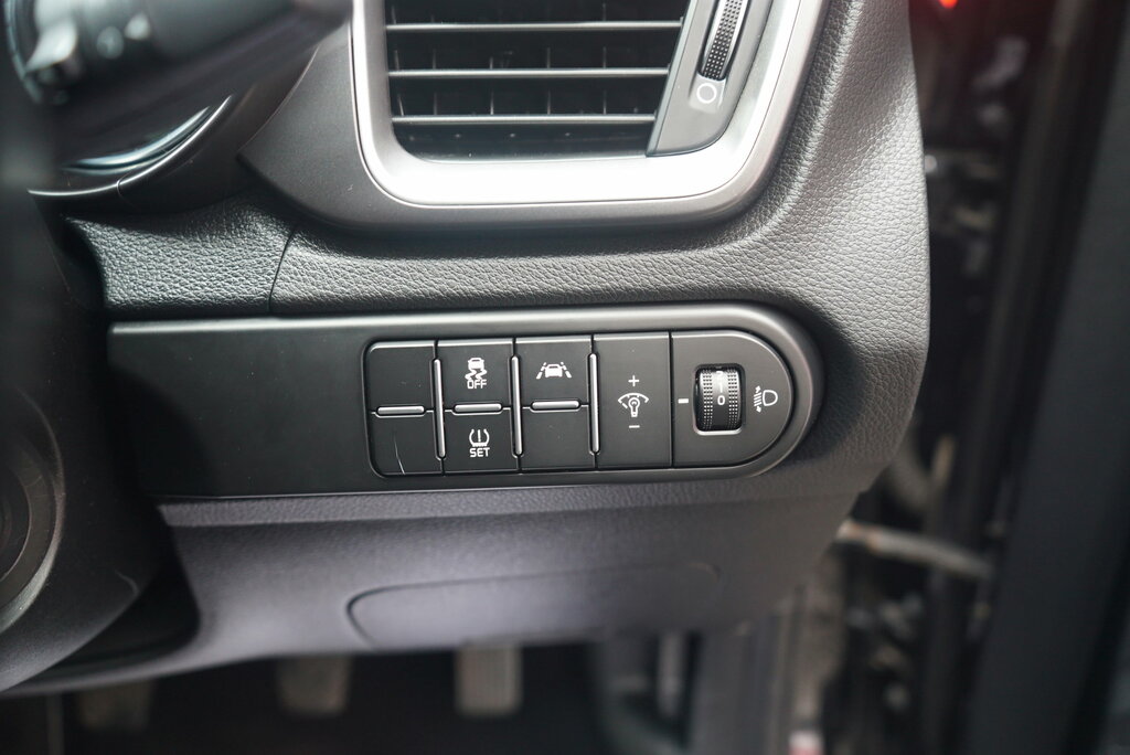 Kia Ceed 1.4 T-gdi Gt-line Lunar Edition Silver #54