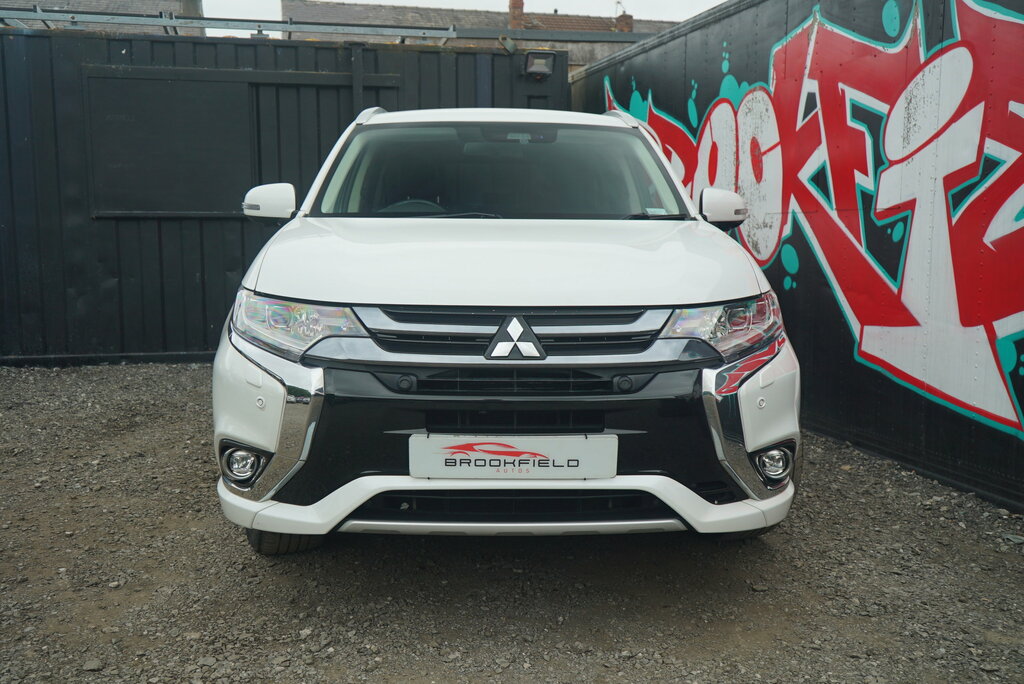 Mitsubishi Outlander 2.0H 12Kwh 4Hs Suv Plug-in Hybrid Cvt 4 White #5