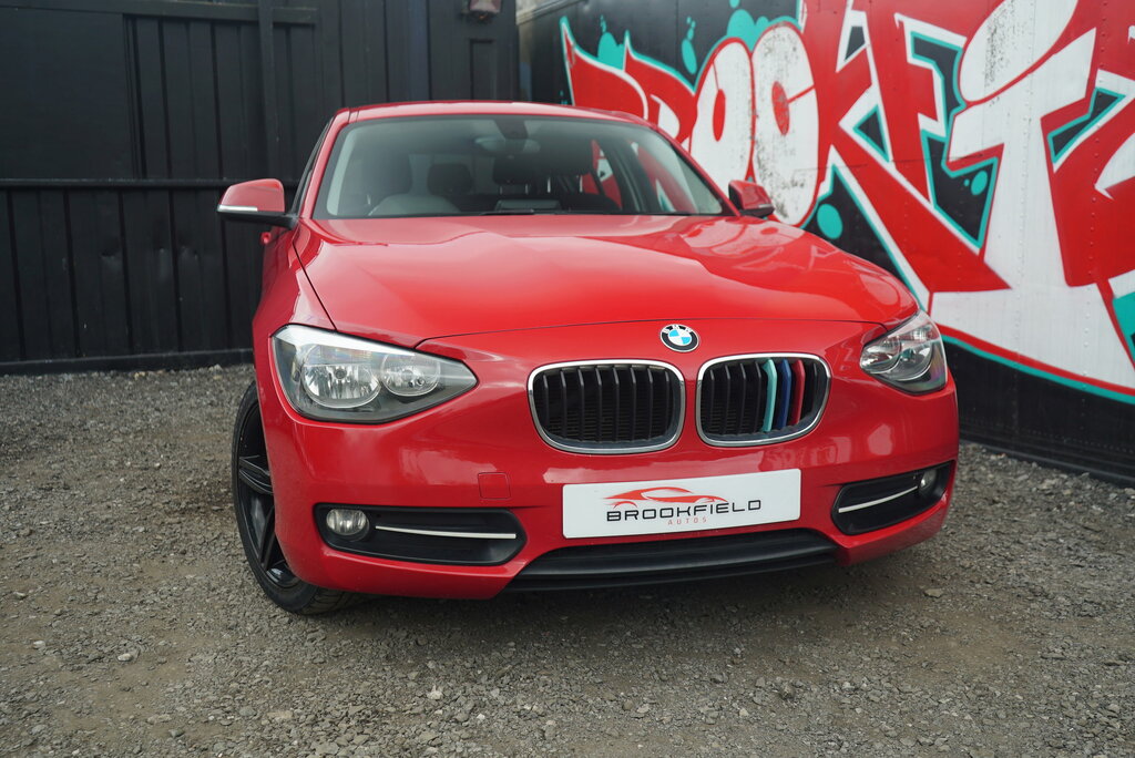 BMW 1 Series 2.0 116D Sport Hatchback Euro 5 Red #4